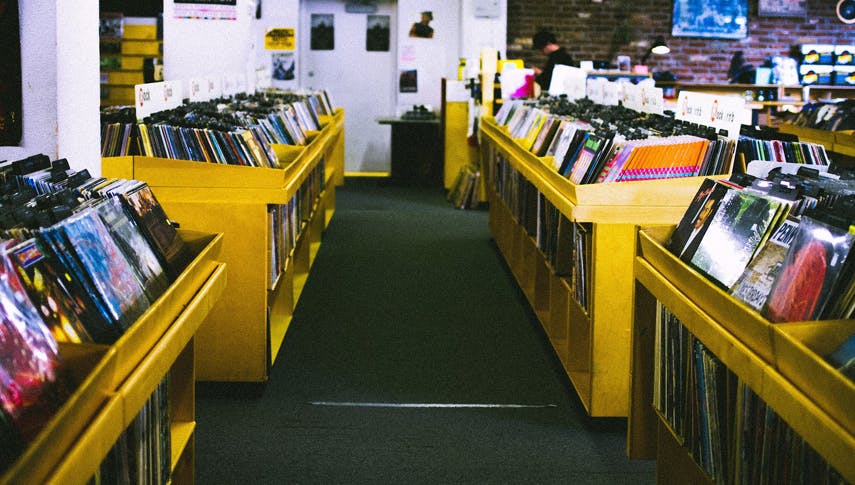 Laut Studie sind Vinyl-Käufer einsam und introvertiert