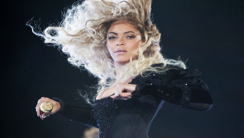 Put a ring on it: Beyoncé bringt Tänzerin unter die Haube