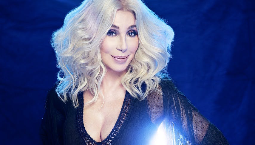 Mamma Mia: Cher covert ABBA — und wir bekommen Schnappatmung