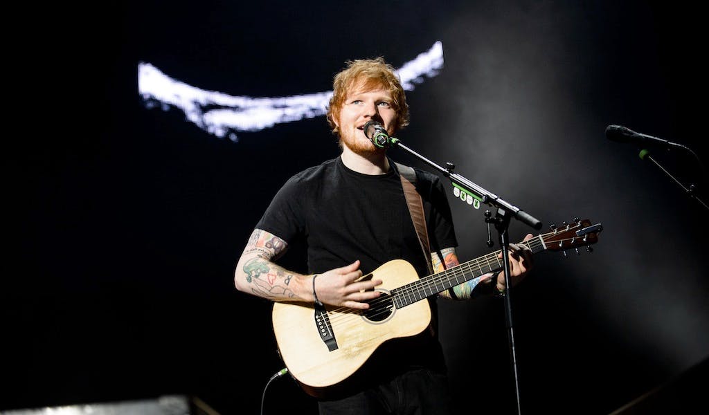 Wer erkennt diese Ed Sheeran Featuring-Songs an nur einem Satz? [Quiz]