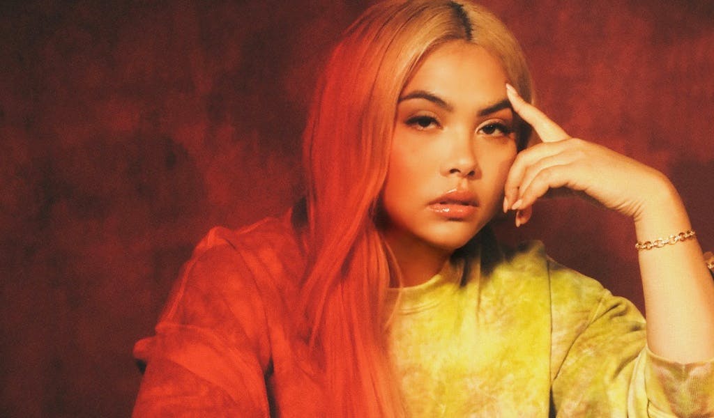 Hayley Kiyoko — So kämpft diese Künstlerin gegen ihre „Demons”