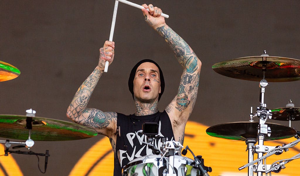 Was macht eigentlich Travis Barker? Und was hat Newcomer JXDN damit zu tun?